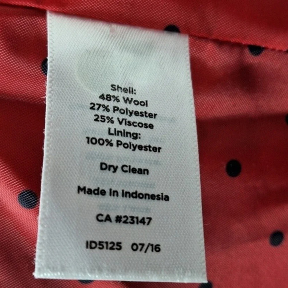 Talbots Womens Sz 12 Red Blue Green Wool Blend Tartan Plaid Crest Buttons Blazer - Picture 11 of 11